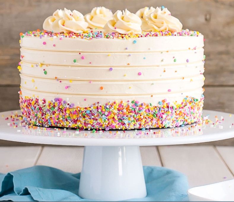 Bolo de Aniversário Festa de Antigamente