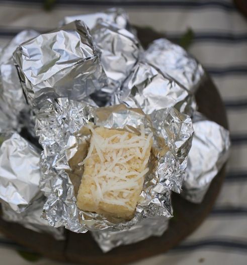 Bolo de Coco no Aluminio Festa de Antigamente